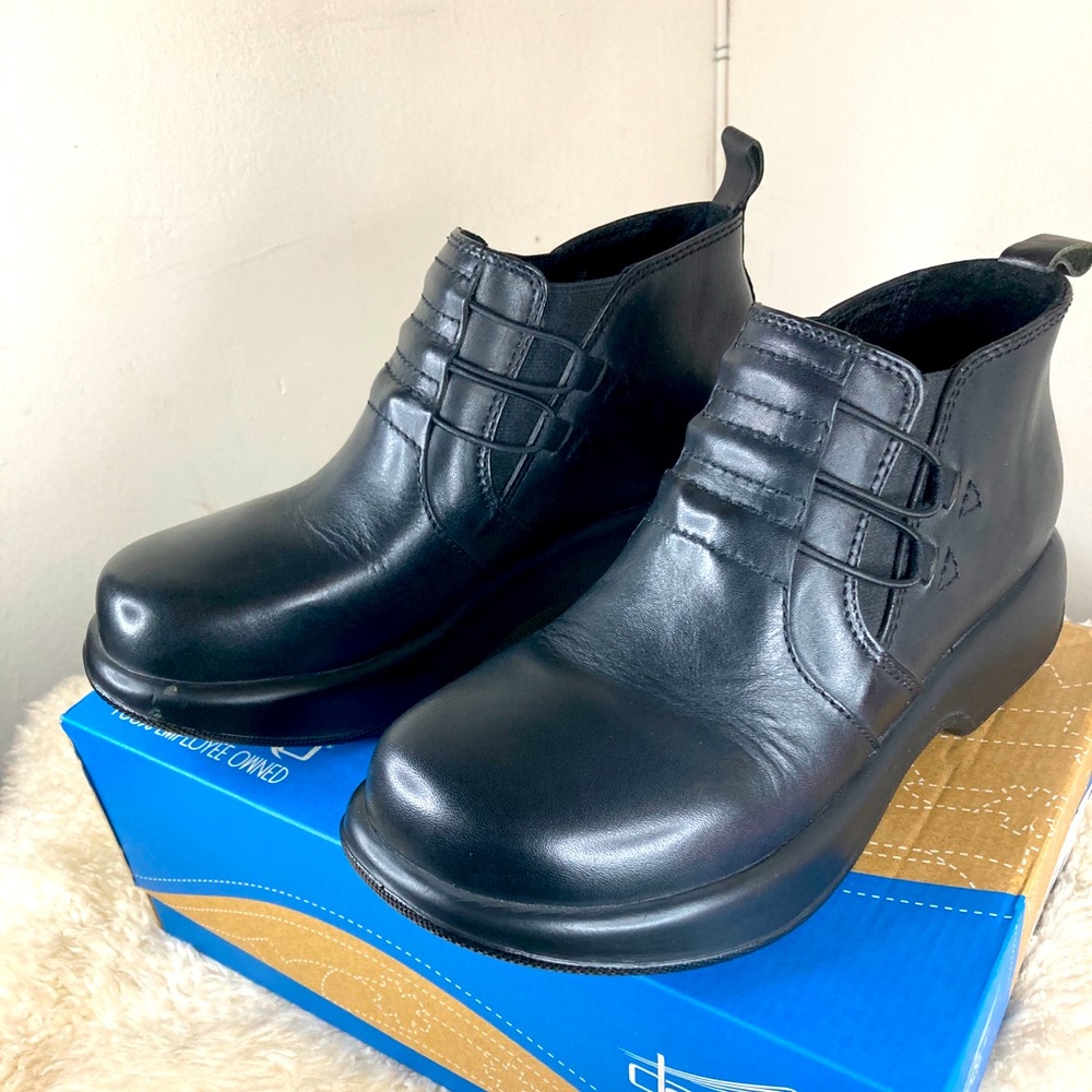 Dansko Leather Booties. Never Worn